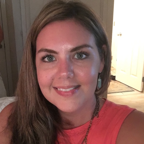 Meet your Posher, Kristy - Picture 1 of 1